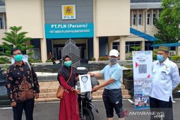 YBN PLN Kalbar beri bantuan motor ambulan di daerah terpencil