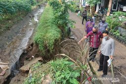 Sebabkan banjir, Djohan minta DPUTR segera perbaiki tanggul jebol di Kebon Cengkeh