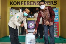 Pemprov Gorontalo terima bantuan 500 liter disinfektan dari PT Aneka