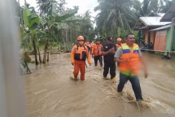 Tim Basarnas Gorontalo evakuasi korban banjir Bone Bolango