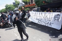 Demonstrasi Tolak Penambangan Pasir Ilegal