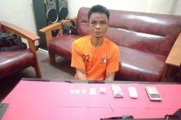 Melawan saat hendak ditangkap dua bandar sabu-sabu ditembak petugas