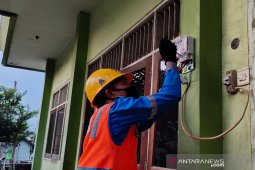 816 pelanggan PLN di Jatim manfaatkan program balik nama