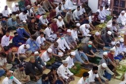 Umat Islam Pematangsiantar shalat Idul Adha di masjid