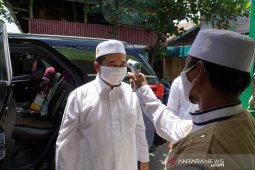 Wali Kota Ibnu Sina jadi imam Salat Jumat di Mesjid Baitussidiqiyah