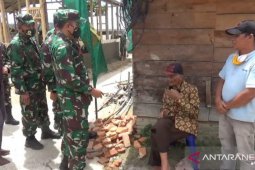 Danrem 023/KS tinjau rehab rumah tidak layak huni