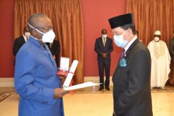 Dubes Mansyur Pangeran Terima Bintang dari  Republik Guinea-Bissau