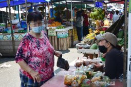 Pengelolaan pasar perbatasan di serahkan ke pihak kecamatan