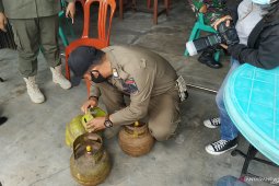 Satpol-PP Pontianak sita tabung elpiji subsidi di sejumlah rumah makan dan warkop