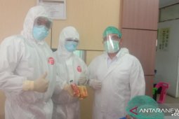 Bupati Tapteng apresiasi bantuan vitamin Martin Manurung bagi tim medis