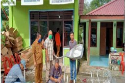 SOL pasang 24 lampu penerangan jalan di tujuh desa di Taput