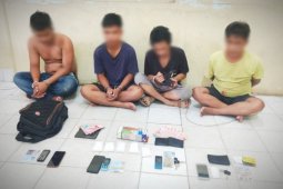 Setengah kilogram sabu-sabu disita berikut  bandarnya dicokok