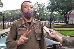 Satpol PP Kota Bandung tegur ratusan warga tak bermasker