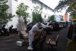 "Test swab" massal di DPRD Kalsel baru 100 orang