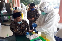 Jelang dimulainya MTQ Banten, peserta dan dewan hakim jalani rapid tes