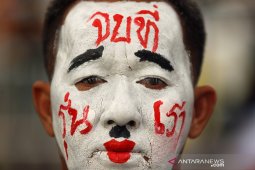 Warga Bangkok kembali berunjuk rasa anti pemerintah