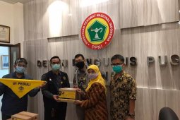 UI salurkan ribuan botol "hand sanitizer" untuk PPNI