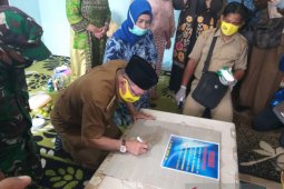 Kotabaru fishermen should develop, ready to compete: regent