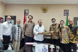 Ketua DPD RI siap laporkan berbagai masalah kepelabuhanan di Tanjung Perak