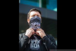 Jangan gunakan "neck gaiter" untuk gantikan  masker