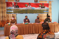 Bupati Tanah Bumbu sosialisasikan aturan tatanan baru