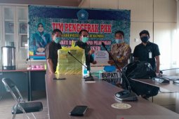 Bupati Tanah Bumbu salurkan BLT tahap dua sebesar Rp2,6 Milyar