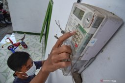 Insentif tarif listrik baiknya diikuti penurunan harga BBM