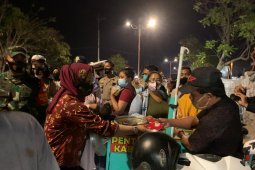 Wali Kota Mojokerto bersama Kapolresta-Dandim sisir warga tak bermasker