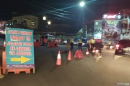 Hingga malam jalur dari Cianjur menuju Cipanas-Puncak ditutup akibat macet