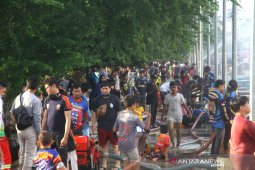 Aksi Relawan Pemadam Kebakaran Di Wisata Siring