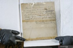 Ketua MPR Bambang Soesatyo bacakan naskah teks proklamasi