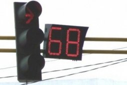 "Detik-Detik Proklamasi" , semua traffic light di persimpangan Kota Jambi "dimerahkan" tiga menit