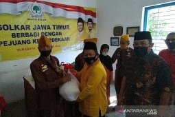 Partai Golkar Jatim berbagi kasih dengan veteran dan pejuang
