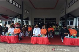 Mari bergerak memajukan Kabupaten Sukamara, kata Bupati