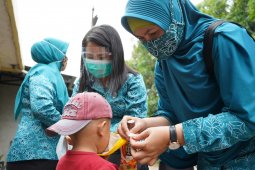 TP-PKK Pontianak bagikan masker peringati HUT ke-75 RI
