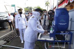 Usai upacara di Alun-alun Pandeglang, Bupati Irna ikuti upacara virtual bersama Presiden