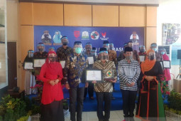 Wali kota apresiasi lima koperasi terima penghargaan provinsi