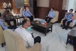 Kakanwil Kemenkumham-Kapolda Jatim bertemu bahas kelebihan kapasitas rutan