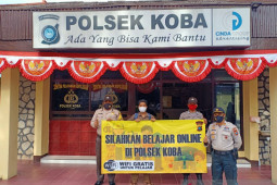 Polres Bangka Tengah fasilitasi siswa belajar sistem daring
