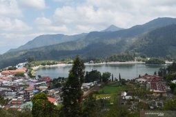 Kawasan Wisata Sarangan Mulai Dibuka