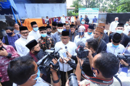 Wali kota sumbang 9.000 sak semen bangun lembaga tahfiz Qur'an