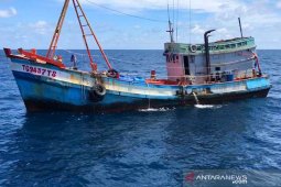 Two foreign fishing vessels detained for poaching in Natuna waters