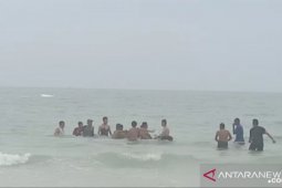 Anggota Brimob Tanjung Gunung tenggelam di pantai Matras