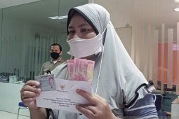 Sopir angkutan umum terima bansos tunai dari pemerintah