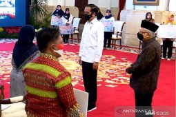 Govt provides financial aid to 1 million micro-entrepreneurs