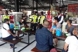 PT HK edukasi dan sosialisasi pencegahan COVID-19 ke pengguna jalan tol