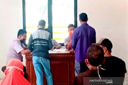 Penyerahan Dana BST periode ke II di Balangan dengan protokol kesehatan
