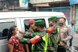 Polres Simalungun edukasi pendisiplinan protokol kesehatan di pasar tradisional