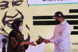 Risma tanggapi namanya masuk 10 besar calon Presiden RI