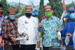 Wabup Gorontalo Utara panen ikan keramba jaring apung di Hulapa Pantai